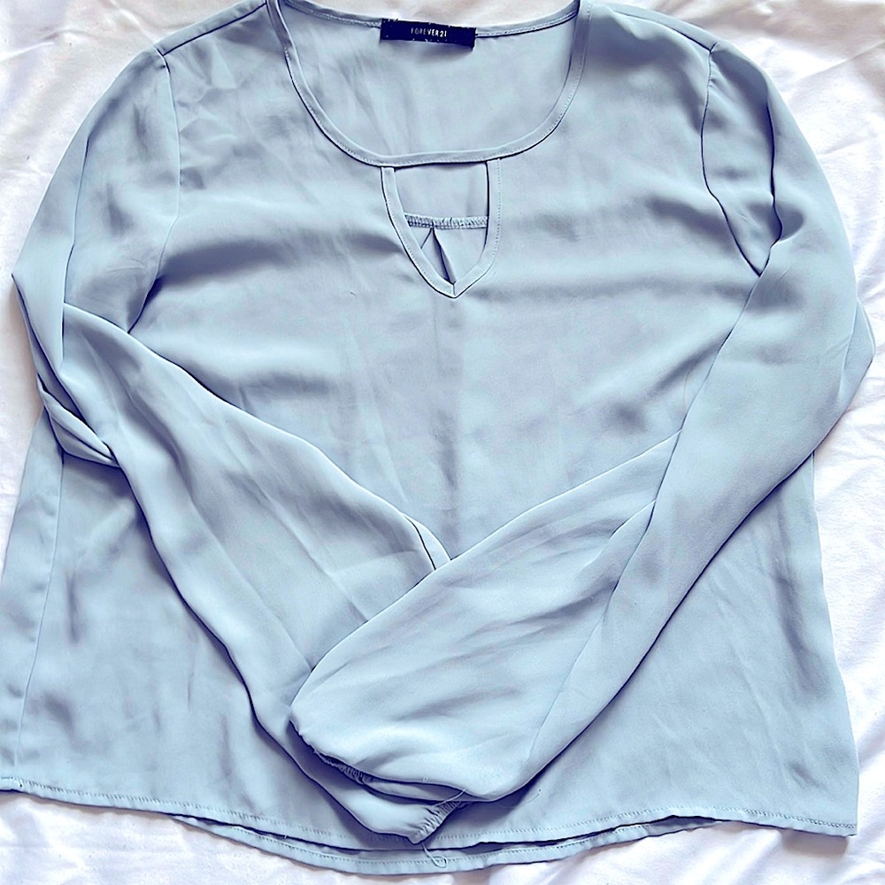Blue/gray long sleeve shirt